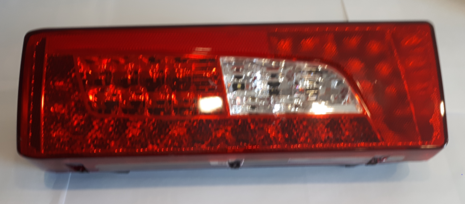 BAKLAMPA SCANIA VÄNSTER