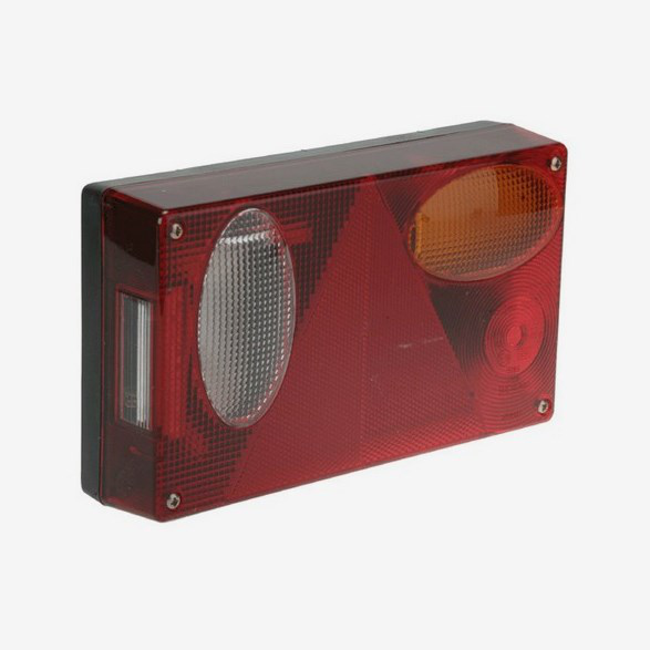 KOMBLYKTA H M BACKLJUS UNIVERS