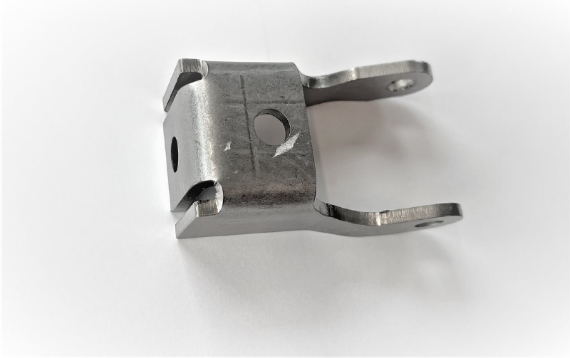 FÄSTE FÖR 404063 TILL VOLVO CE. ROSTFRITT